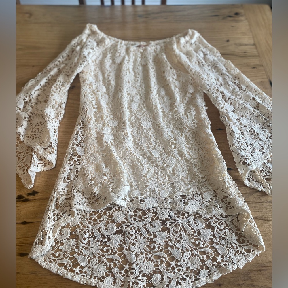 BrontΓ« Elegant Cream Lace Long Bell Sleeve Off shoulder Neck Tunic Top Womenβs S